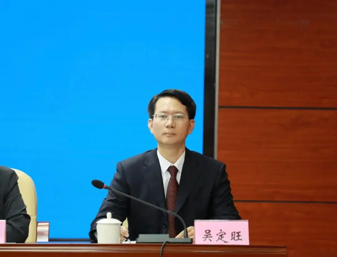 市海洋局副局长 吴定旺:.webp