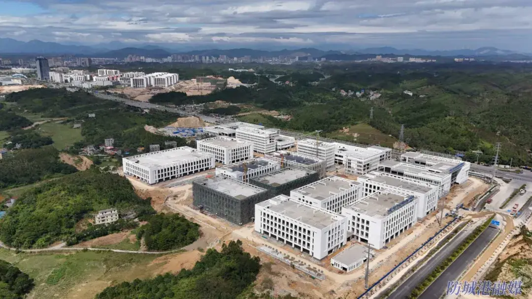 防城港医药制造产业园北片区。记者 黄粹釴 摄.webp